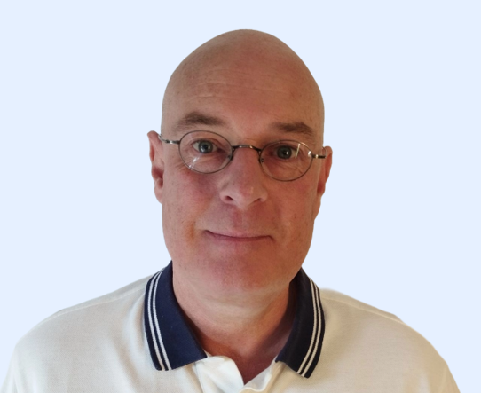 An image of Eric Albers, the owner and author of rmaanden.nl in 2025